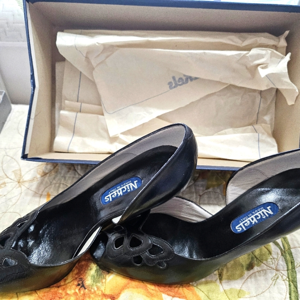 NIB Vintage Nickels Black Heels